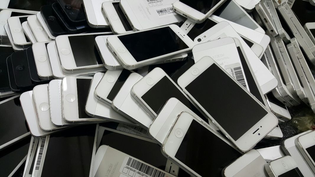 LOT d’iPhone 5 et 6