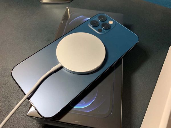 L’iPhone 12 Pro Bleu Pacifique a vendre