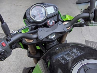 z750 bi-ton vert et noir