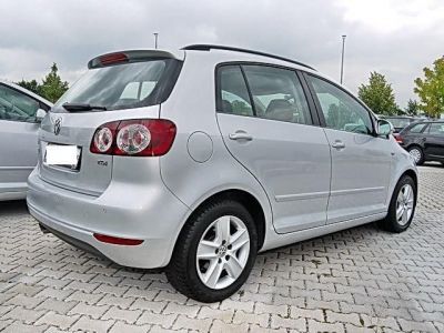 VOLKSWAGENDpt. 77 Golf plus