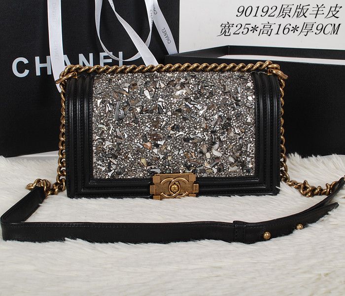  seulement € 38 pour LV, Gucci, Chanel, D & G sacs à main