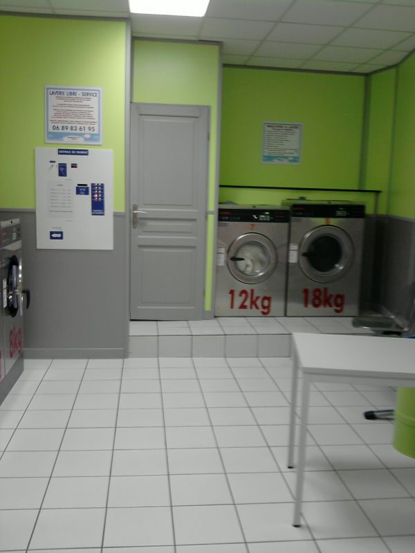 A saisir laverie récente
