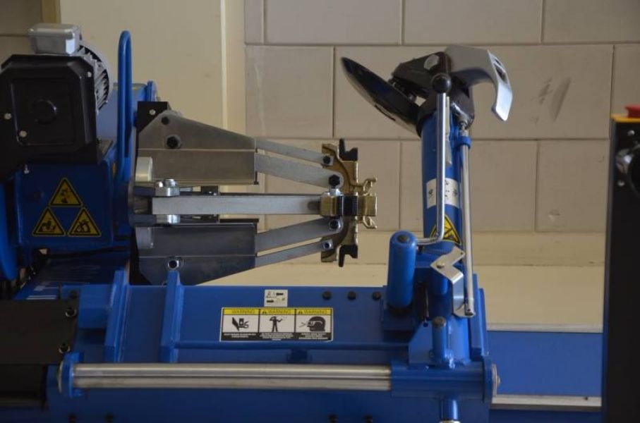 Machine demonte pneus PL refT700S 14-42 