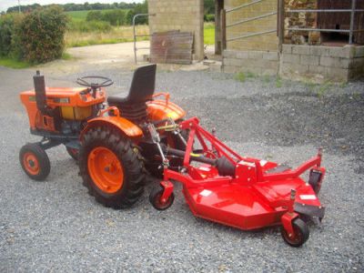 Don MICRO-TRACTEUR KUBOTA DIESEL 7001 2 RM - 17 CV avec TONDEUSE + ARCEAU De SECURITE