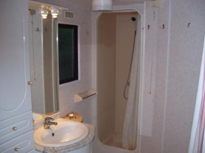 loue mobil home pour vacanes au calme