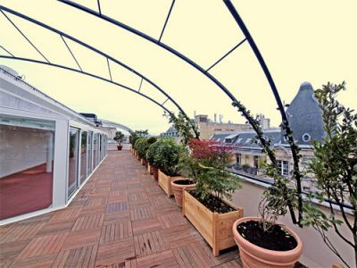 Duplex grand standing - Bureaux 622m2 quartier Champs Elysées - Très bon état - location 380 000 an