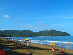 TOSCANE LIVORNO SUVERETO CENTRE MEDIEVAL 4 PAX  15’ MER JARDIN