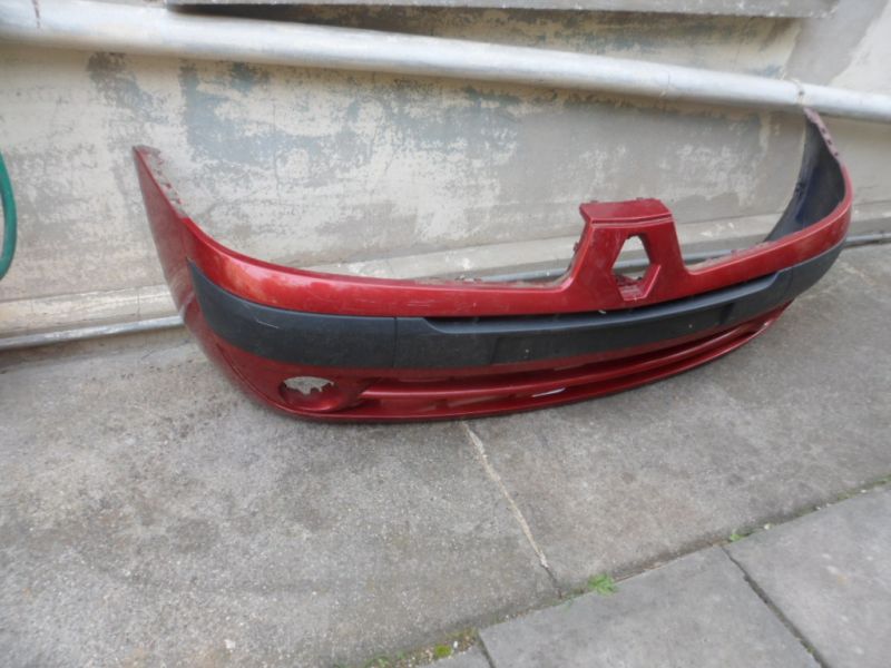Pare chocs avant Clio 2 phase 2 de 2003 