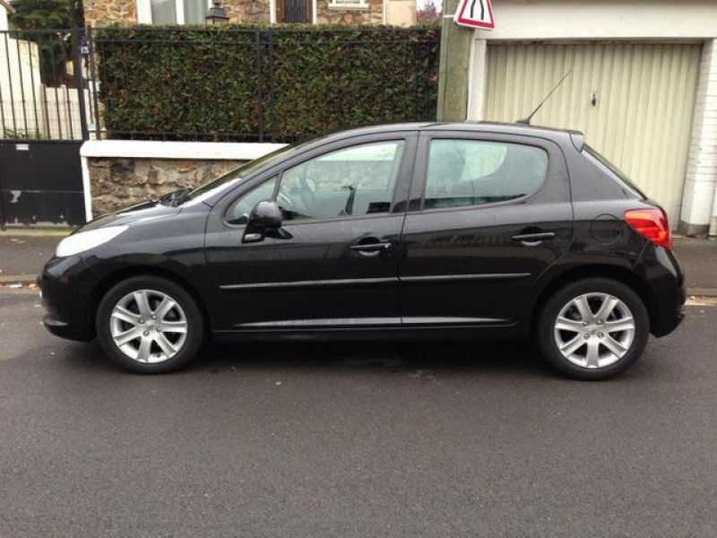 Peugeot 207 1.6 hdi 