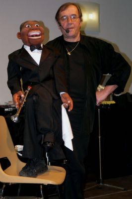 D.j,animateur,magicien,sculpteur de ballons,ventriloque
