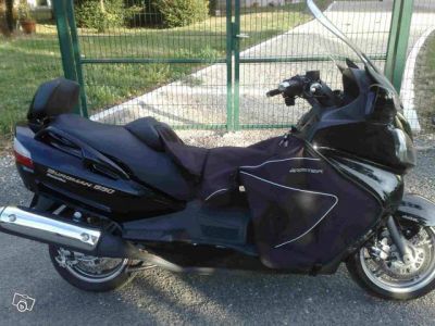 SUZUKI 650 BURGMAN EXECUTIVE