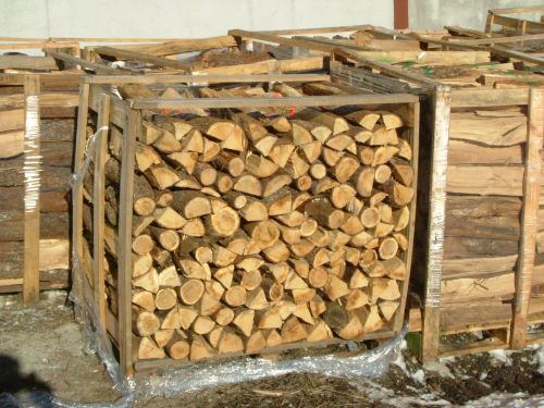 Grande promotion de bois de chauffage 