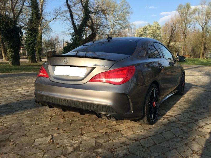 DONNE Mercedes CLA 220 Edition 1 AMG