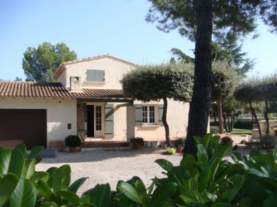 PROVENCE villa avec piscine a louer toutes periodes