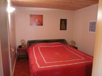 Dordogne: vancances sans enfants,quiétude,intimité,piscine chauffée.