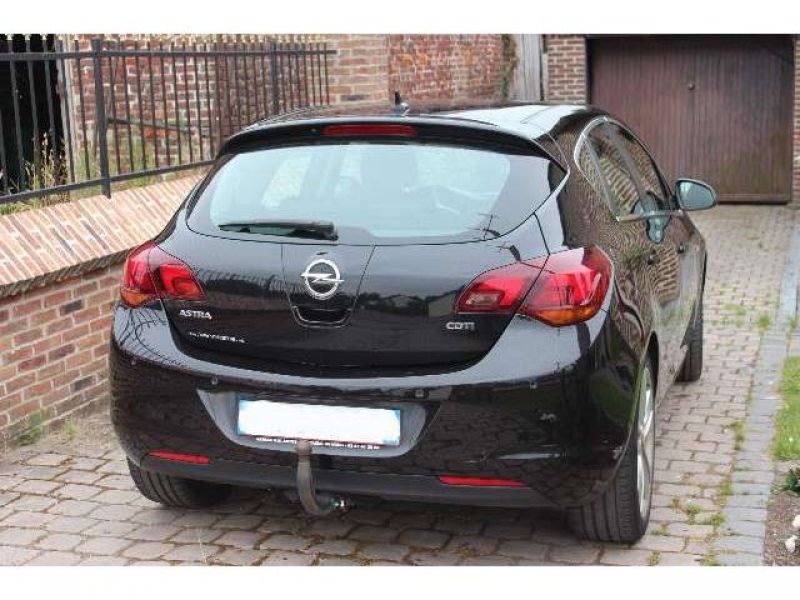 Opel Astra 1.7 CDTI 110 ch FAP Cosmo
