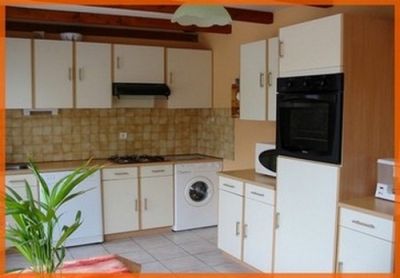 LOCATION DE PLEYBEN  FINISTERE