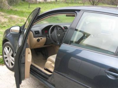 Tres bel Golf V SPORT 2.0 TDI 140