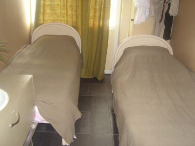 LE COQ SUR MER APP DE VACANCES . 4 a 5 PERS 