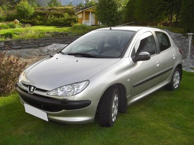 Peugeot 206 1.4L  hdi année  2005 à 1500€