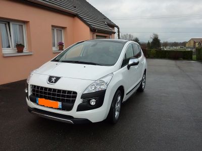 3008 allure E-HDI 115cv stop & start