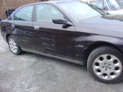 Alfa  Romeo 166 Jtd 2400cc 01/2000 a refaire ou piece
